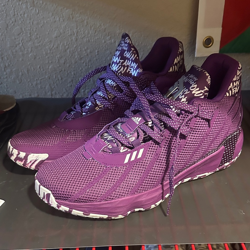 Adidas Dame 7 mens Purple Athletic Shoes size 13